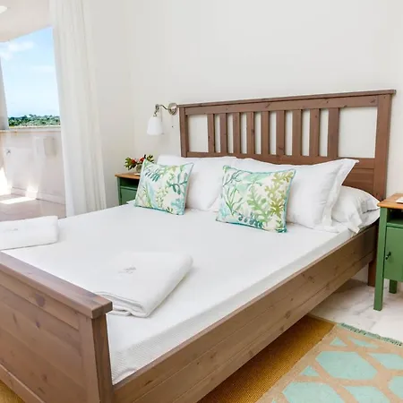 Sleeps 10 With Pool Air Con And Wifi * Binissafuller